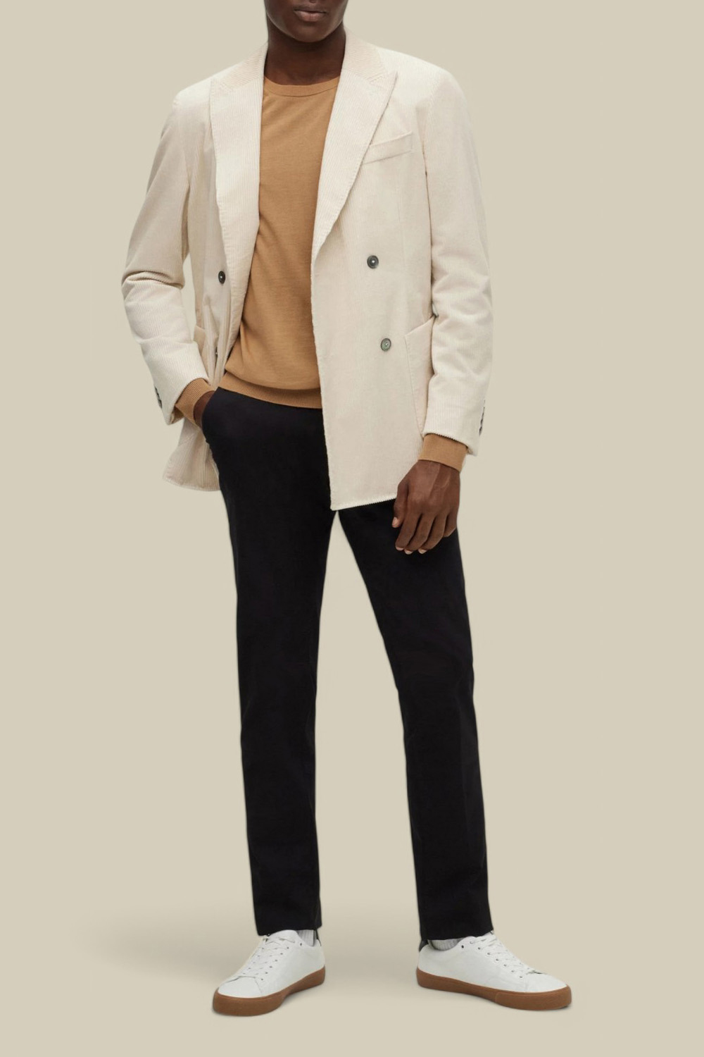 תמונת כל הלוק של חולצת סריג